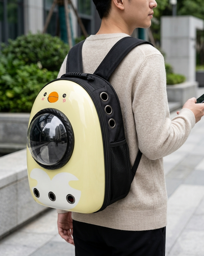 TailSetter Orbit Bubble Backpack – Cat looking out through polycarbonate bubble dome during outdoor trip
